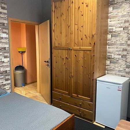Hipokratios 1 Mit Gemeinsamen Wc Fürth 外观 照片
