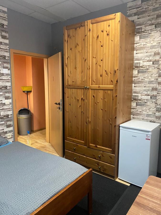 Hipokratios 1 Mit Gemeinsamen Wc Fürth 外观 照片